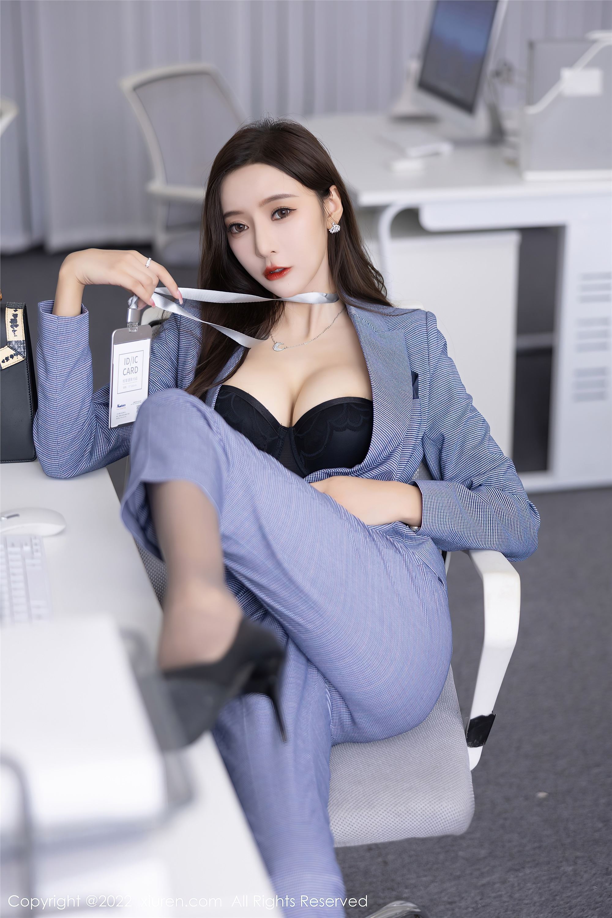 Xiuren秀人网 2022.09.22 NO.5629 王馨瑶yanni